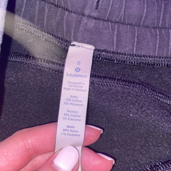 Lululemon scuba joggers - Picture 2 of 3